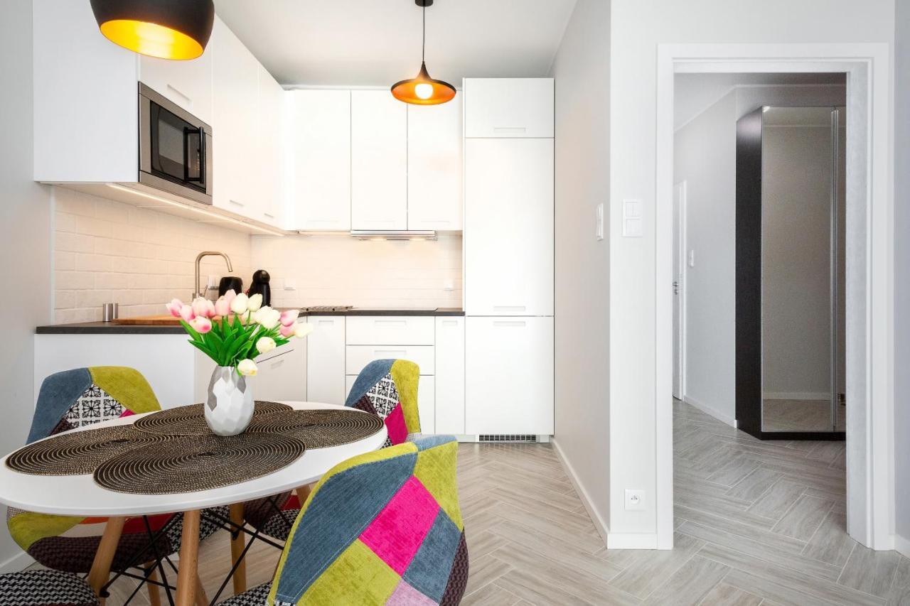 Apartments Rondo Wiatraczna By Noclegi Renters وارسو المظهر الخارجي الصورة