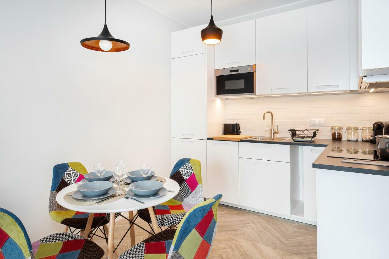 Apartments Rondo Wiatraczna By Noclegi Renters وارسو المظهر الخارجي الصورة