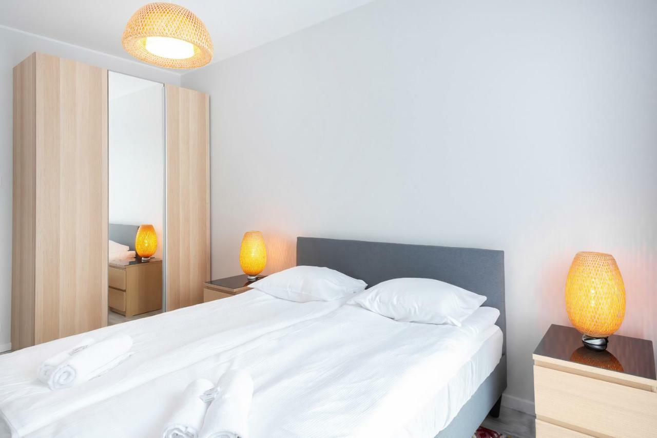 Apartments Rondo Wiatraczna By Noclegi Renters وارسو المظهر الخارجي الصورة